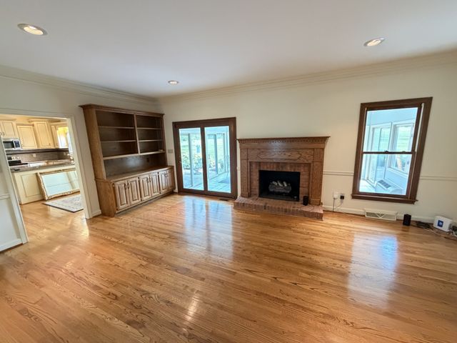 1307 Long Hollow Pike, Gallatin, TN 37066