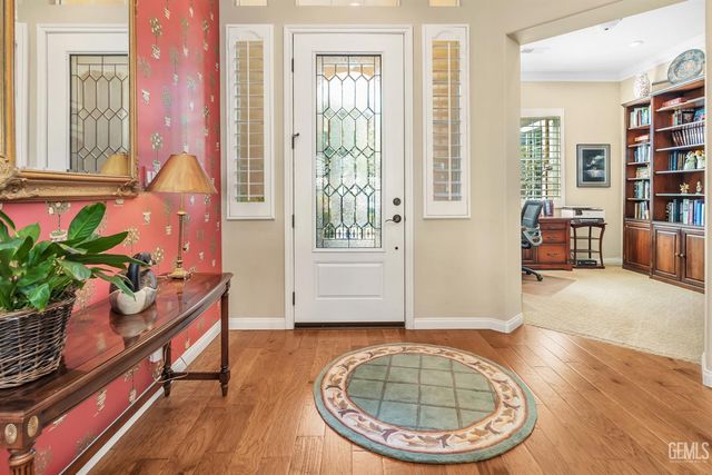 12018 Grasmere Avenue, Bakersfield, CA 93312