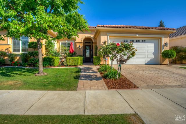 12018 Grasmere Avenue, Bakersfield, CA 93312