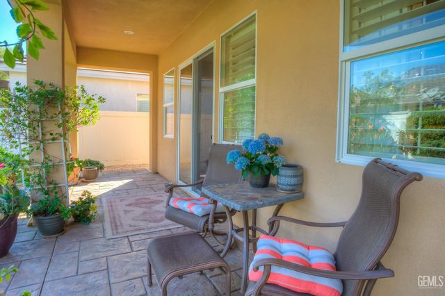 12018 Grasmere Avenue, Bakersfield, CA 93312