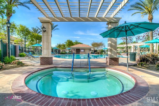 12018 Grasmere Avenue, Bakersfield, CA 93312