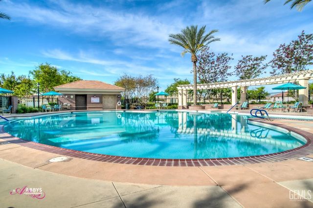 12018 Grasmere Avenue, Bakersfield, CA 93312