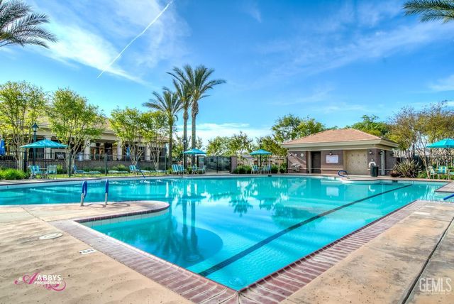 12018 Grasmere Avenue, Bakersfield, CA 93312