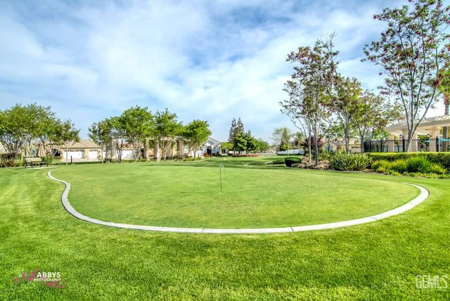 12018 Grasmere Avenue, Bakersfield, CA 93312