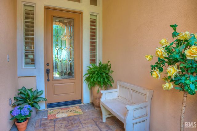 12018 Grasmere Avenue, Bakersfield, CA 93312