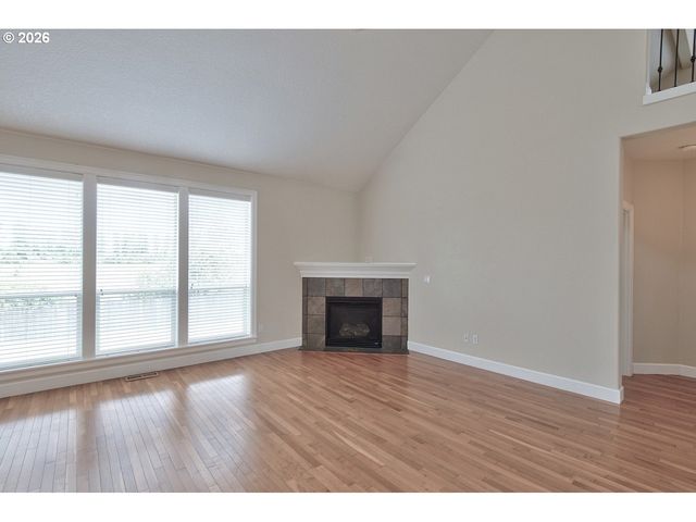 1327 37TH Ave, Forest Grove, OR 97116