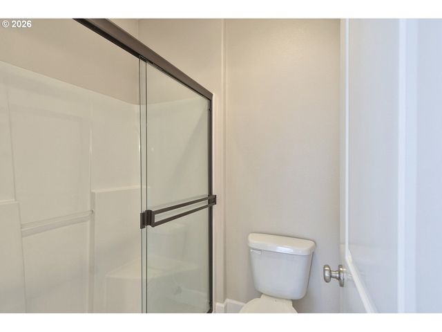 1327 37TH Ave, Forest Grove, OR 97116