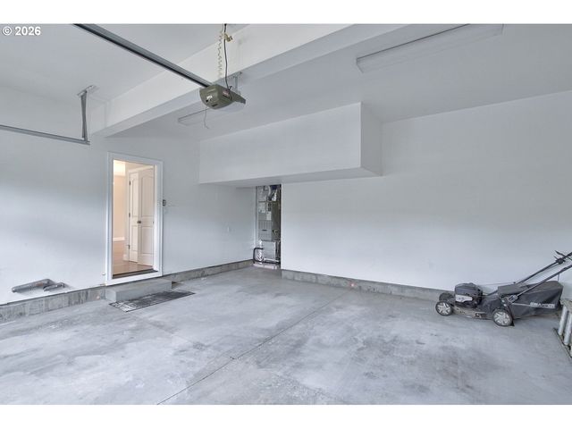 1327 37TH Ave, Forest Grove, OR 97116