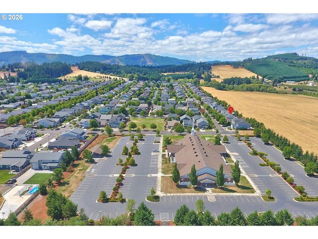 1327 37TH Ave, Forest Grove, OR 97116