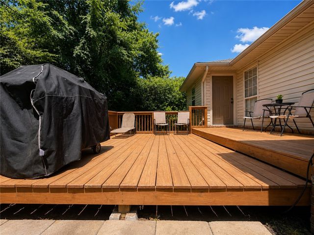 2007 White Oak Lane, Russellville, AR 72802
