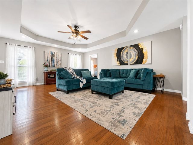 2007 White Oak Lane, Russellville, AR 72802