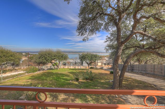 2305 Connie Dr Ste 102, Canyon Lake, TX 78133