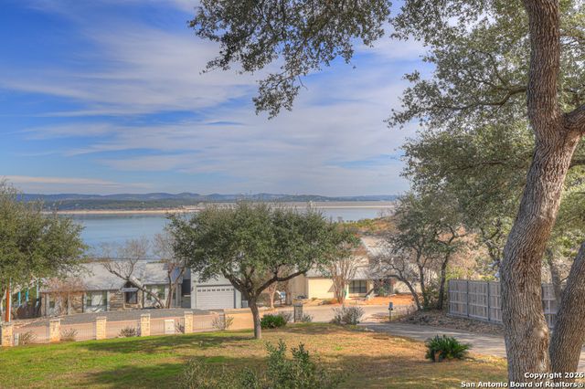 2305 Connie Dr Ste 102, Canyon Lake, TX 78133