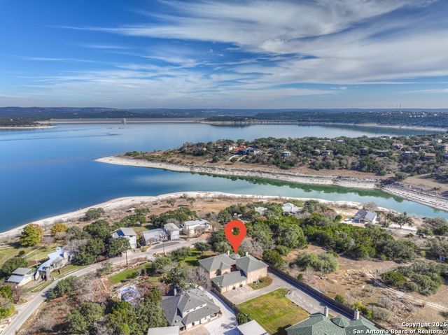2305 Connie Dr Ste 102, Canyon Lake, TX 78133