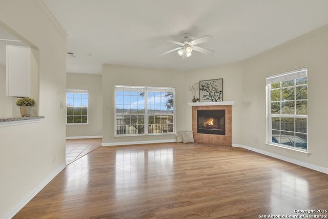 2305 Connie Dr Ste 102, Canyon Lake, TX 78133