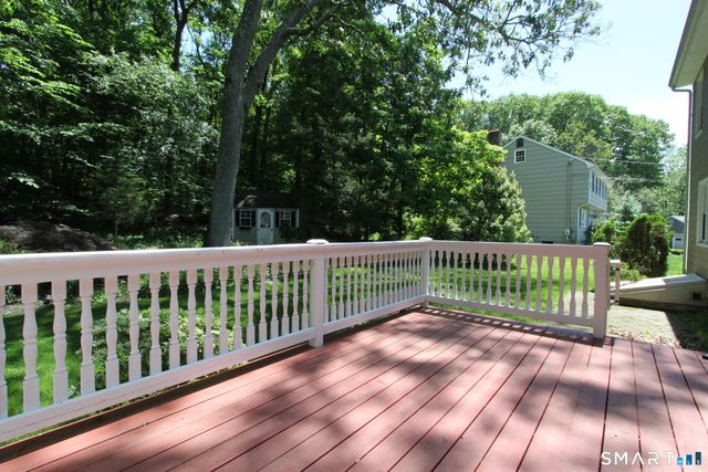 27 River Bend Road, Trumbull, CT 06611