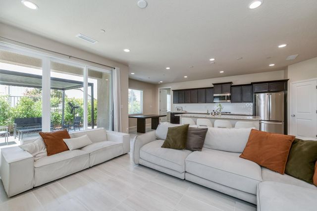 4658 Orchard Hills Road, Madera, CA 93636