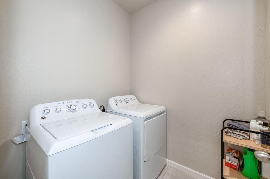 Image 15 of property listing at 4658 Orchard Hills Road, Madera, CA 93636