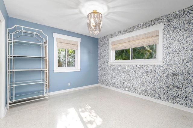 246 Gray Street, West Palm Beach, FL 33405