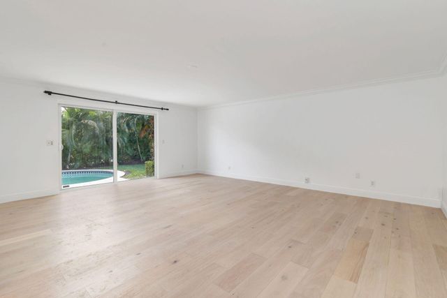 246 Gray Street, West Palm Beach, FL 33405