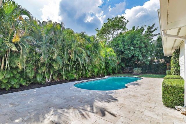 246 Gray Street, West Palm Beach, FL 33405
