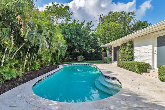 246 Gray Street, West Palm Beach, FL 33405