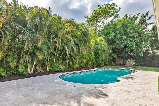 246 Gray Street, West Palm Beach, FL 33405