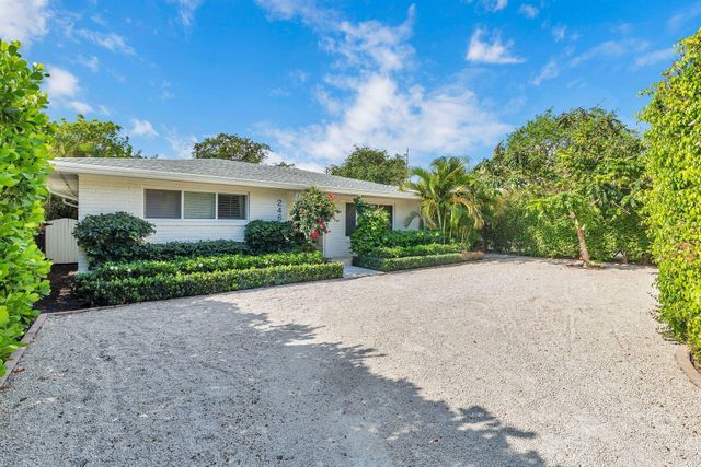 246 Gray Street, West Palm Beach, FL 33405