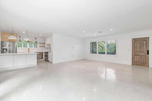 246 Gray Street, West Palm Beach, FL 33405