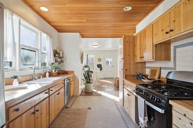 1440 Center St, Napa, CA 94559