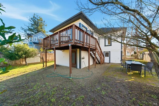 1440 Center St, Napa, CA 94559