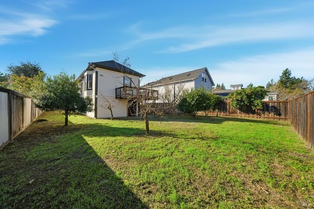 1440 Center St, Napa, CA 94559