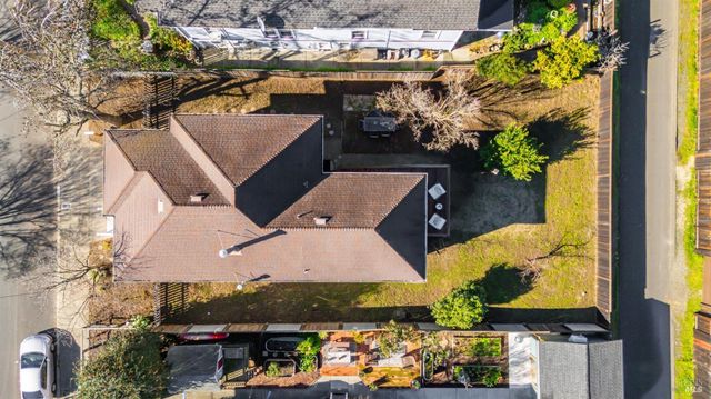 1440 Center St, Napa, CA 94559