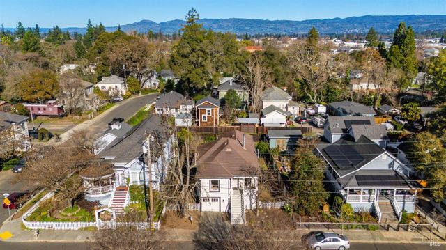 1440 Center St, Napa, CA 94559