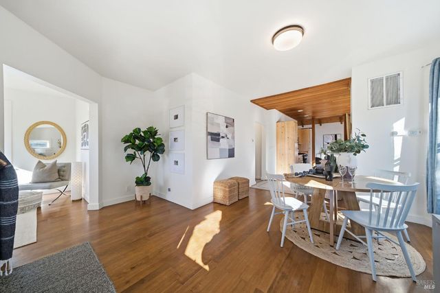 1440 Center St, Napa, CA 94559