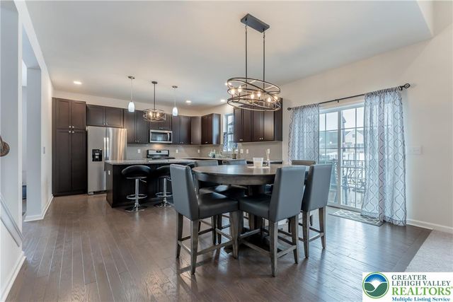 1686 Charley Lane, Bethlehem City, PA 18020