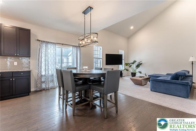 1686 Charley Lane, Bethlehem City, PA 18020