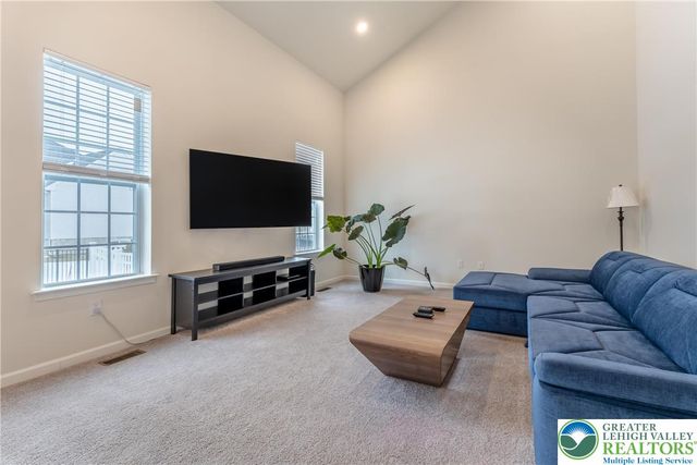 1686 Charley Lane, Bethlehem City, PA 18020