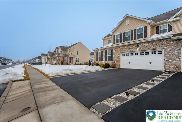 1686 Charley Lane, Bethlehem City, PA 18020