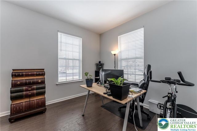 1686 Charley Lane, Bethlehem City, PA 18020