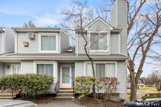 20 East Pembroke Road 4, Danbury, CT 06811
