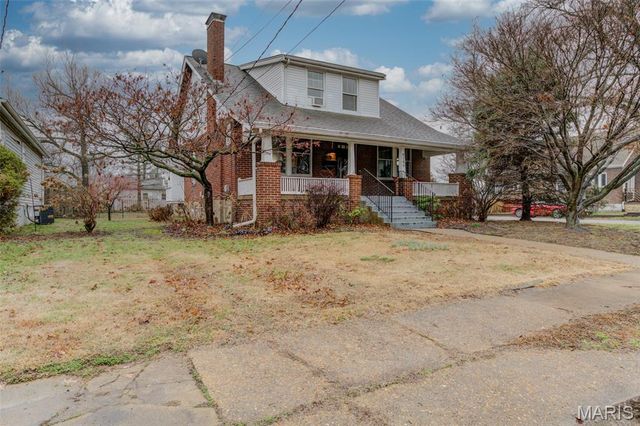 8766 Burton Avenue, Charlack, MO 63114