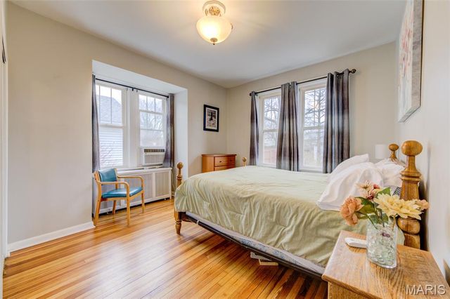 8766 Burton Avenue, Charlack, MO 63114