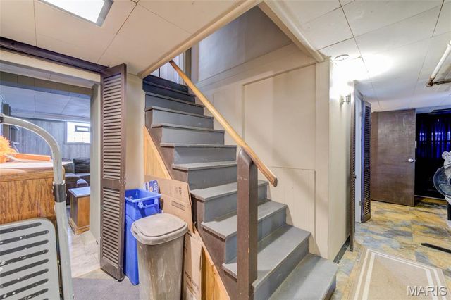 8766 Burton Avenue, Charlack, MO 63114