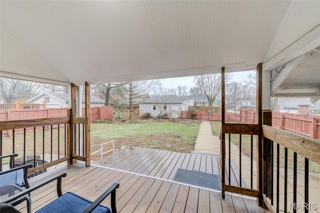 8766 Burton Avenue, Charlack, MO 63114