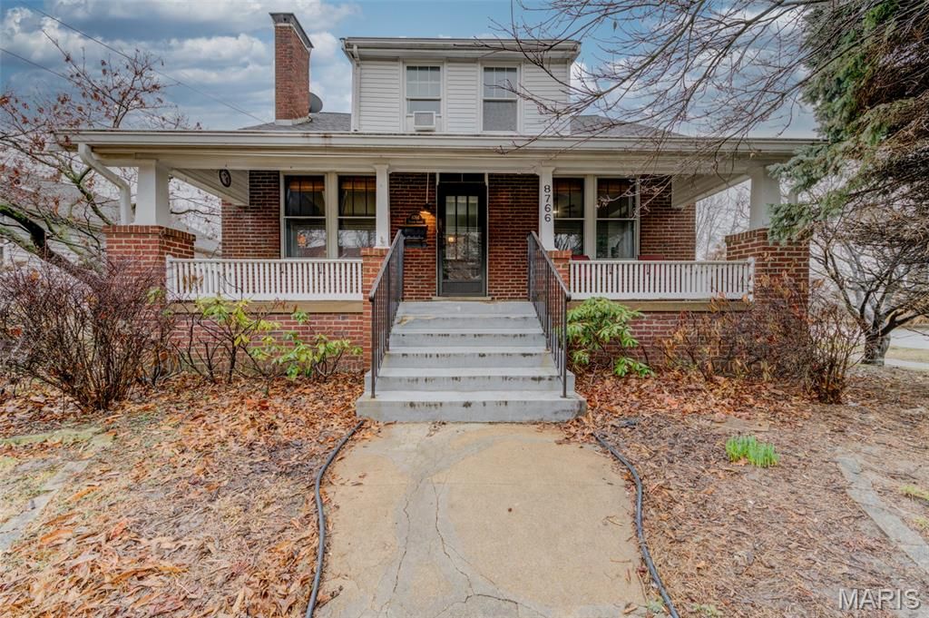 8766 Burton Avenue, Charlack, MO 63114