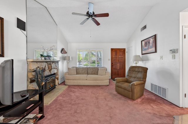 8924 Lanier Way, Sacramento, CA 95826