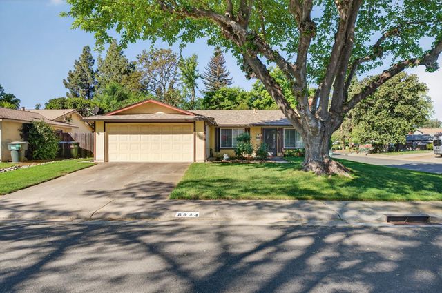 8924 Lanier Way, Sacramento, CA 95826