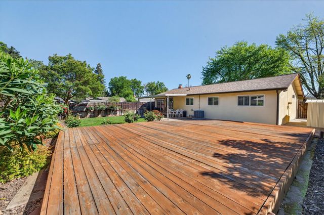 8924 Lanier Way, Sacramento, CA 95826