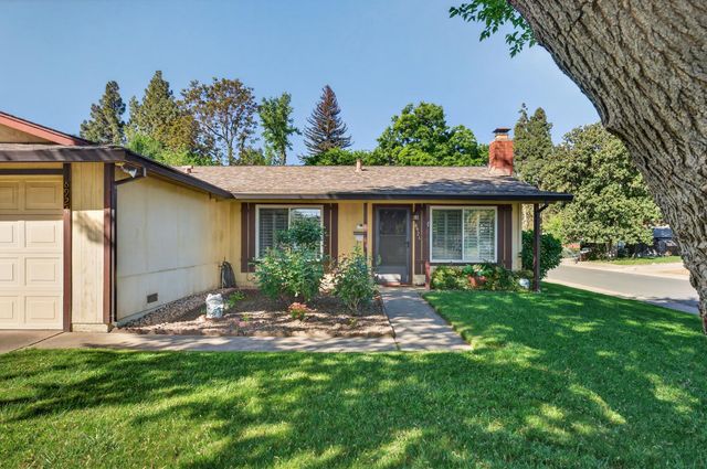 8924 Lanier Way, Sacramento, CA 95826